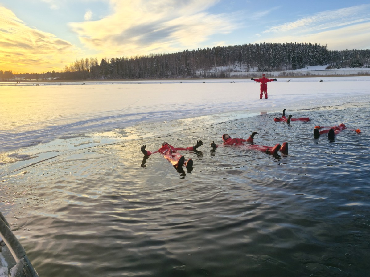ijsdrijven in Himos, Finland