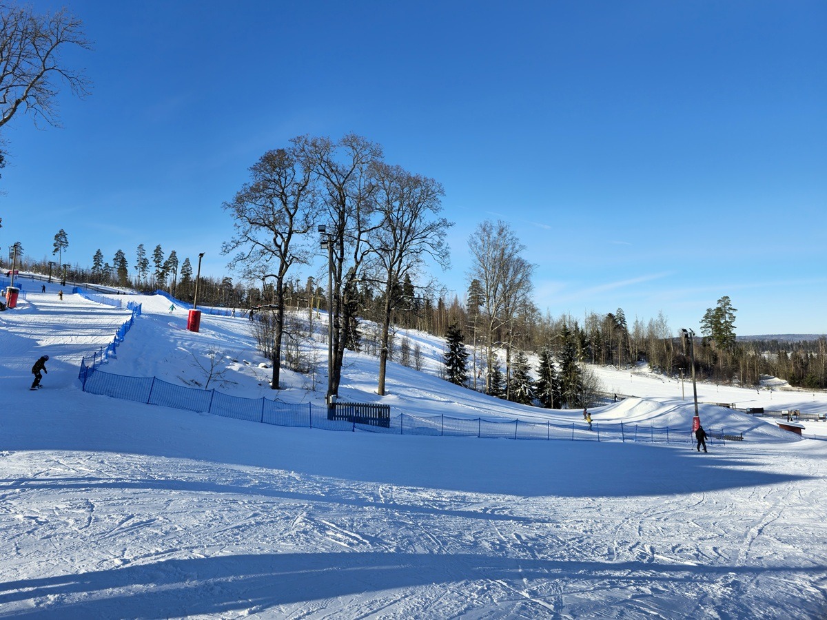 skien bij Lahti in Zuid-Finland